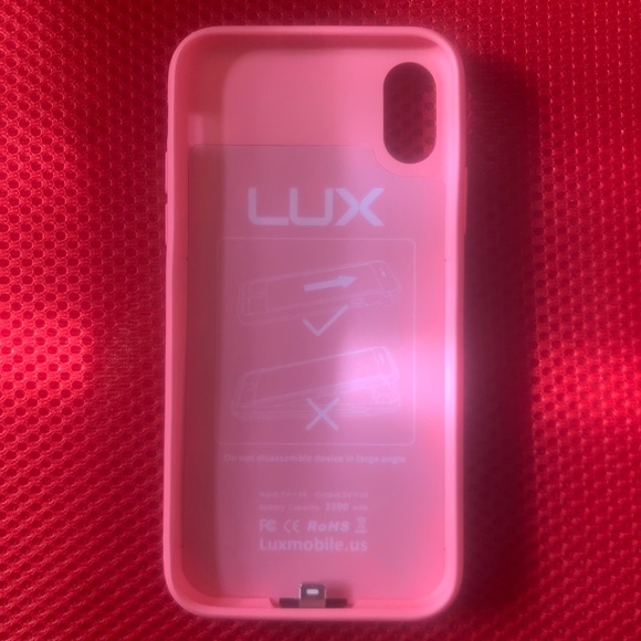 Pink iPhone X Charging Case LUX - Picture 4 of 9